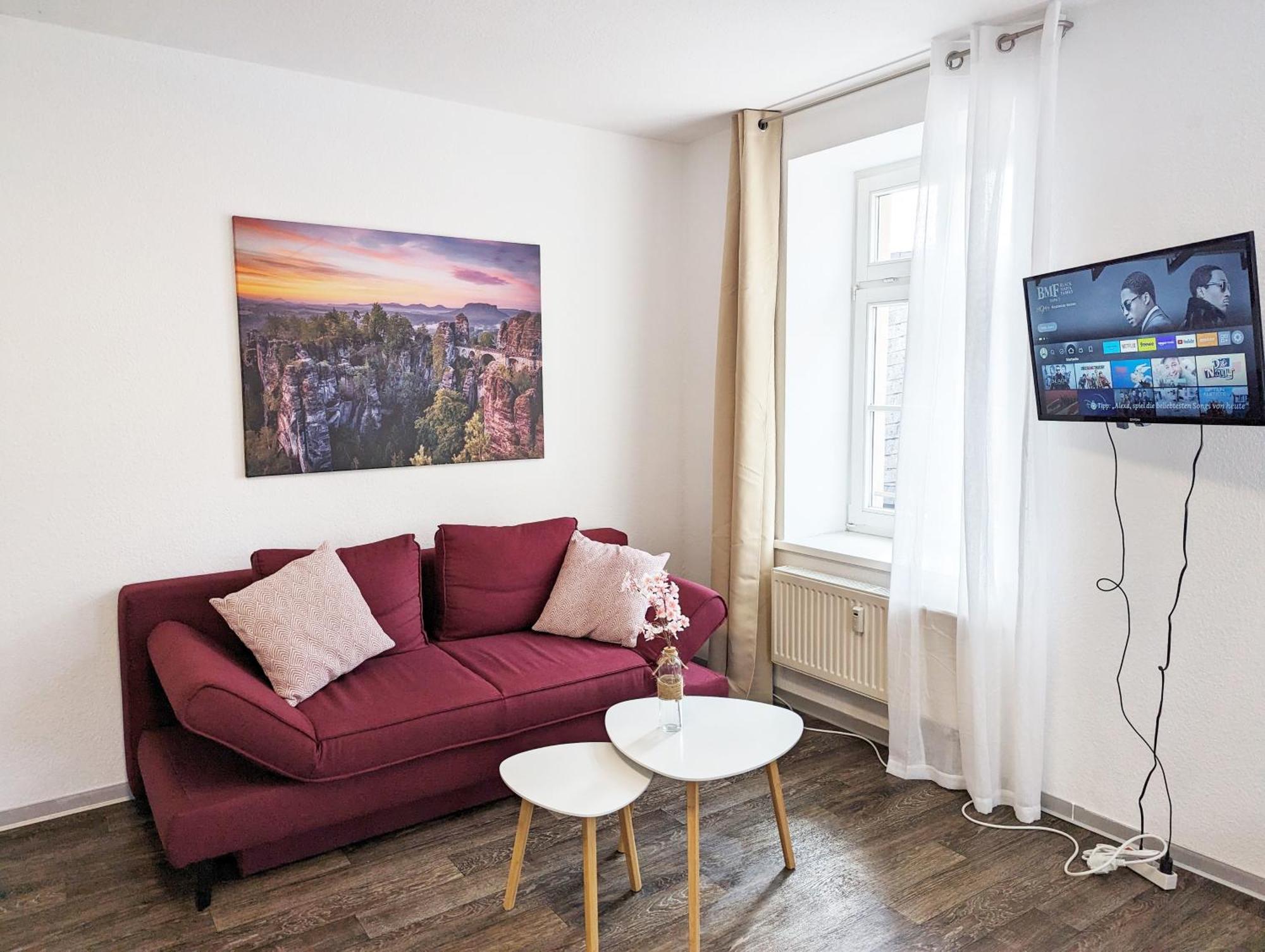 F2 - Urlaubsmagie Sauna, Whirlpool, Pool & Garten Sebnitz